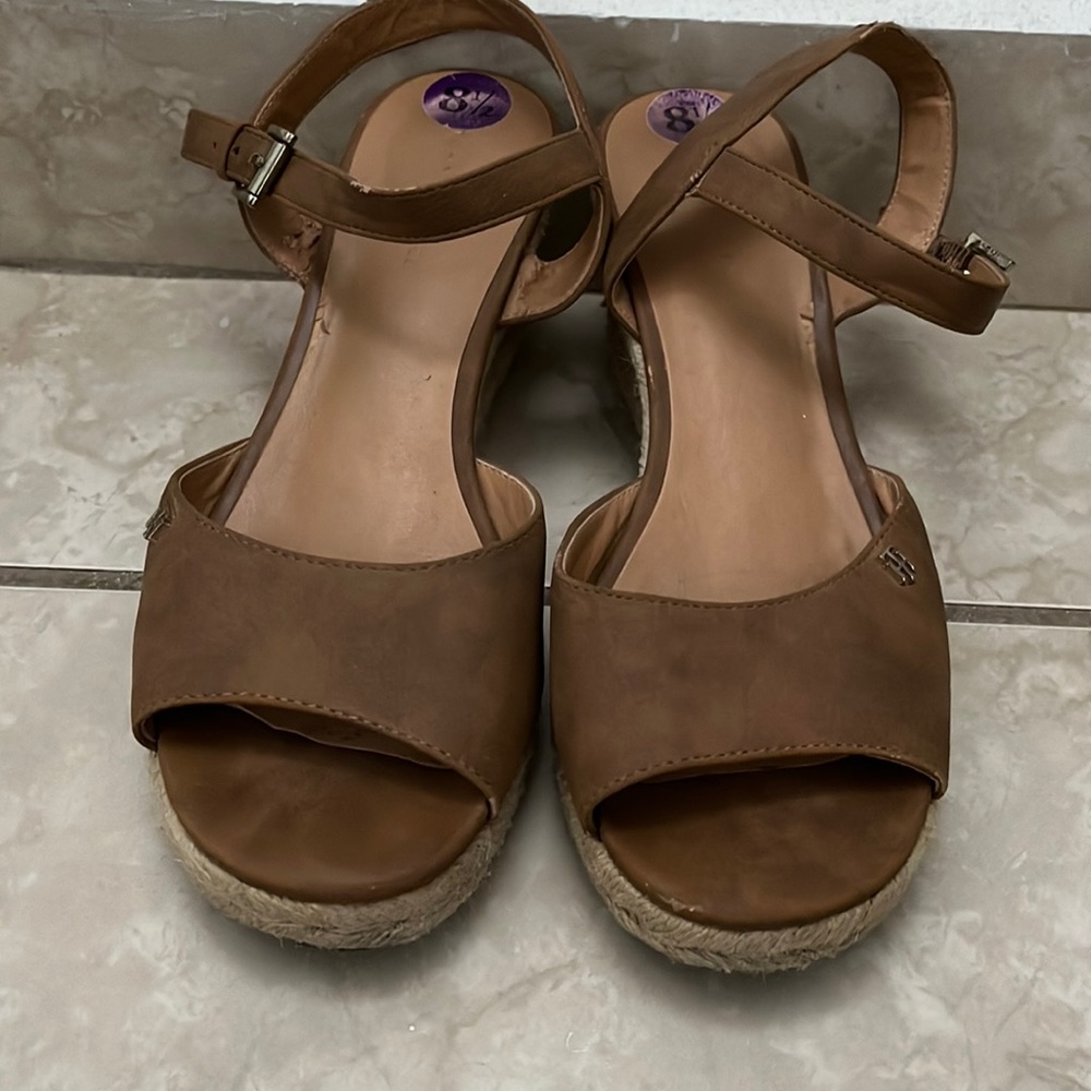 Tommy Hilfiger brown wedges